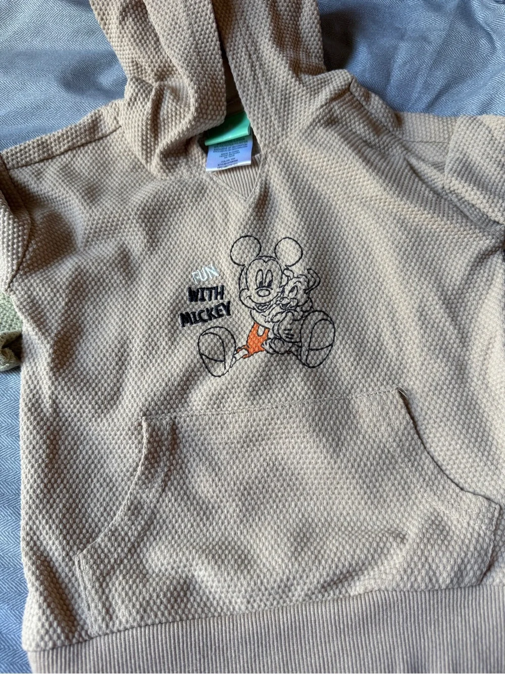 DIsney Baby Toddler SS Hoodie  & Shorts Set Bundle- Mickey and Pooh 18MO